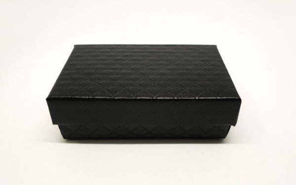 cutie cadou neagra minimalista